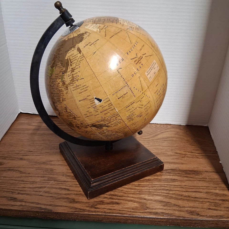 Base de madera esférica World Globe de escritorio de 8 pulgadas para oficina en casa Foto 2 de 2