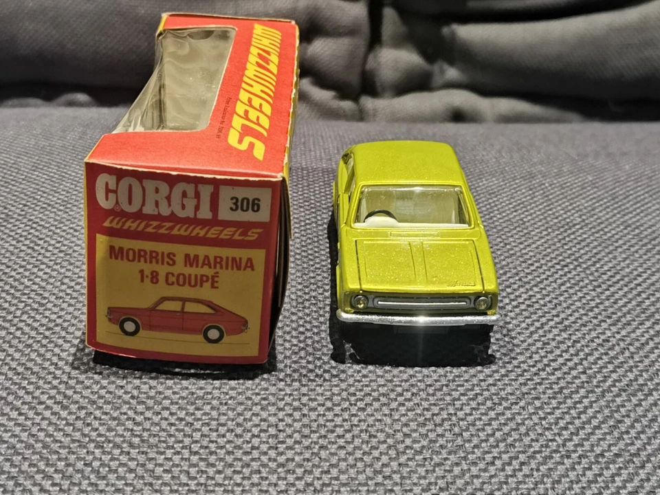 Corgi Toys Morris Marina 306 - Immagine 2 di 4