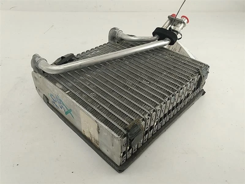 Передний испаритель кондиционера подходит для Porsche Cayenne 2003-2006 годов выпуска - Изображение 2 из 4