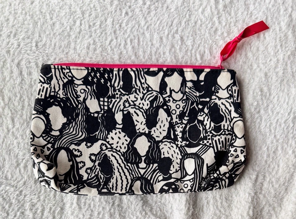 Bolsa de cosméticos Ipsy X epcWitte preta e branca cabeças sem rosto rosa zíper - Imagem 2 de 4