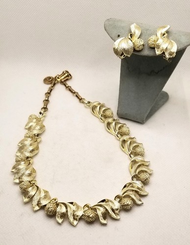Lisner Leaves and Fruit Necklace and Clip Earrings