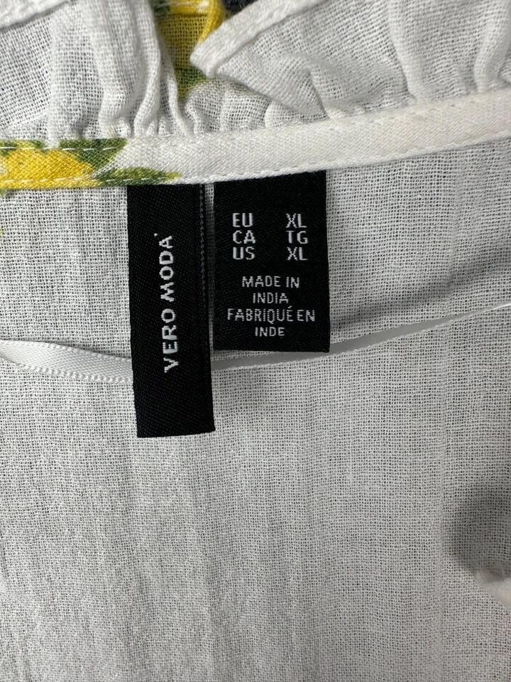 Blusa Camponesa Vero Moda Branca Floral Feminina Extra Grande Manga Longa Decote Babado Boho Top - Imagem 3 de 4