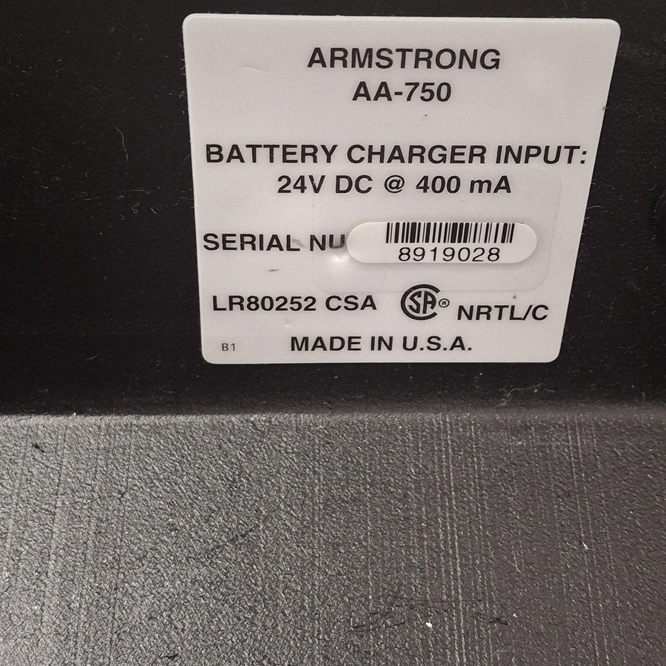 Simulador de paciente Armstrong Medical Industries, Inc. AA-750 Foto 3 de 4
