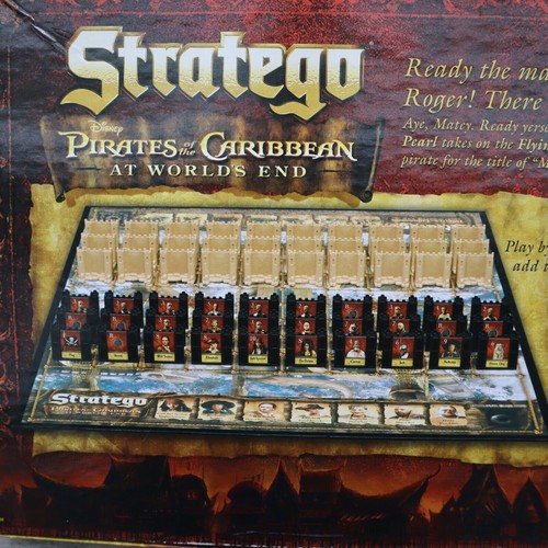 Stratego Board Game The High Seas Battle Strategy Game Pirates Of The Caribbean - Picture 2 of 18