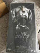 Hot Toys MMS682 Star Wars Episode II Super Battle Droid 1 6 Scale Figure AOTC