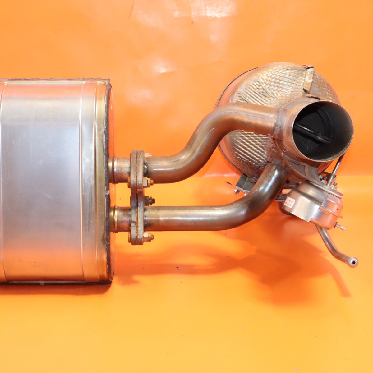 Ferrari 488 2016-2019 Muffler P/N 844311