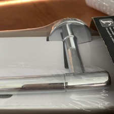 Delta 18  Towel Bar Chrome Finish 75918