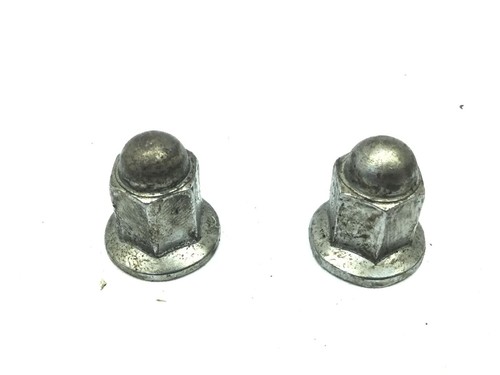 Honda PCX 125 PAAR MUTTERN BEFESTIGUNG AUSPUFFKRÜMMER AUSPUFF 2009 2013