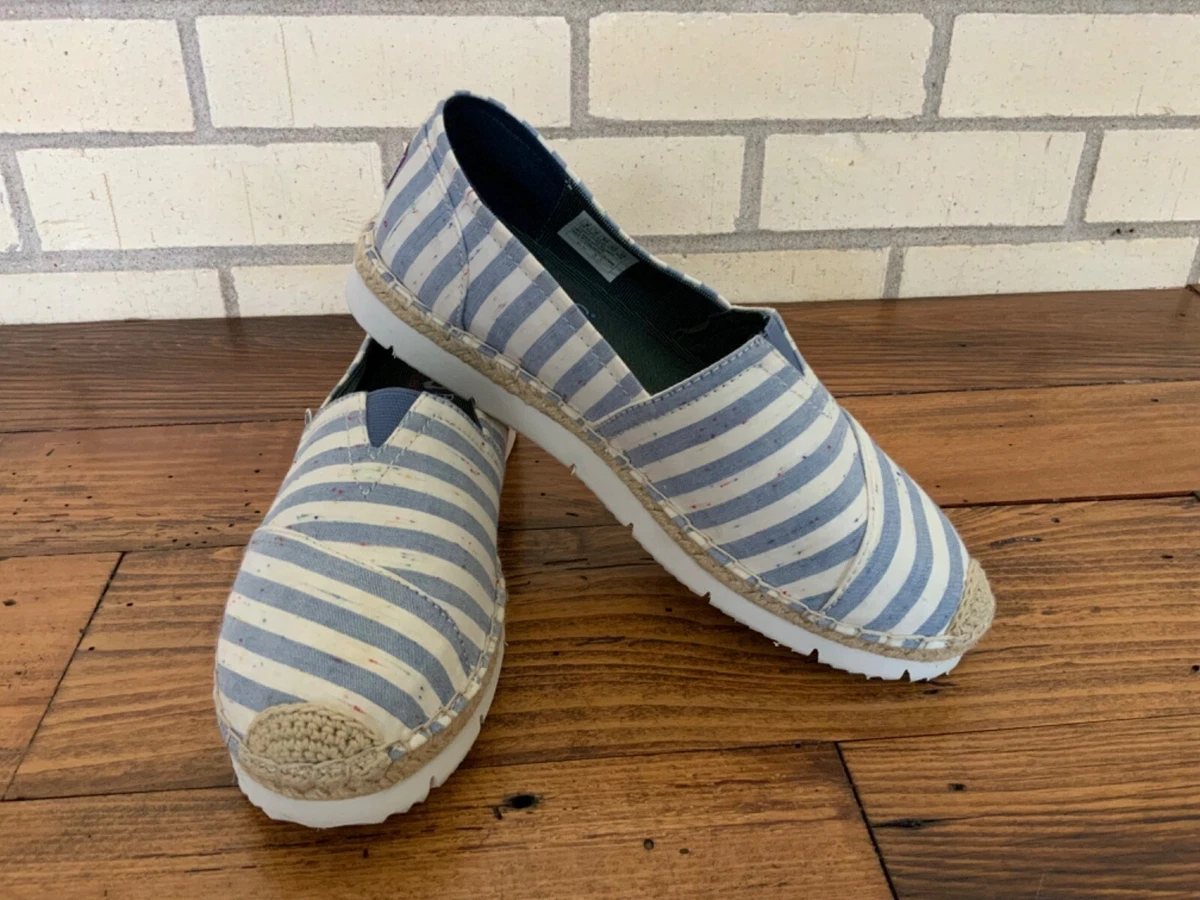 Skechers top striped shoes