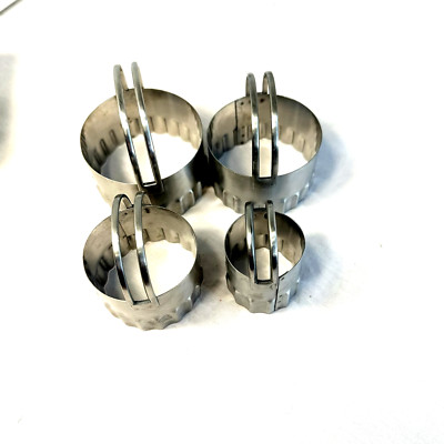 Biscuit Cookie Cutters RSVP Endurance Set of 4 Round Stainless Steel Rippled EUC