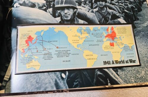 USPS World War II Remembered 4 Books w/Some Stamps 1941/42/43/44 - Foto 4 di 10