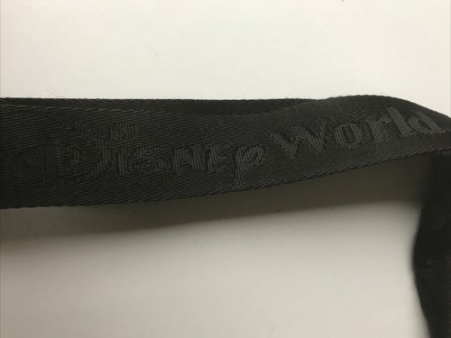 Bolso de Lona Vintage Walt Disney World Beige Correas de Nylon Dos Bolsillos Est. 1971 - Imagen 3 de 6