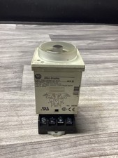 Allen Bradley time relay 700-HRM12TA17 SERIES B 116N76