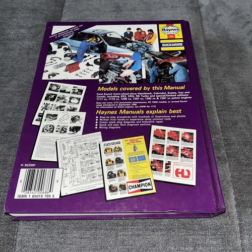 Ford Escort Haynes Owners Workshop Manual 1980 to 1987 Petrol - Picture 2 of 3