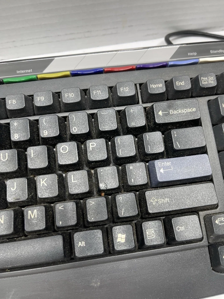 IBM SK-8805 Wired USB Ergonomic Keyboard Black - Image 4 of 4