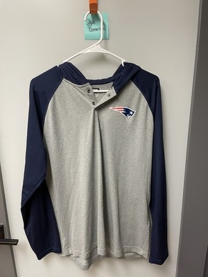 Men's Under Armor NFL Authentic Long Sleeve Hooded New Engand Shirt - Size M
