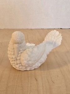  VintageClassic Figurine White Alabaster Dove Bird