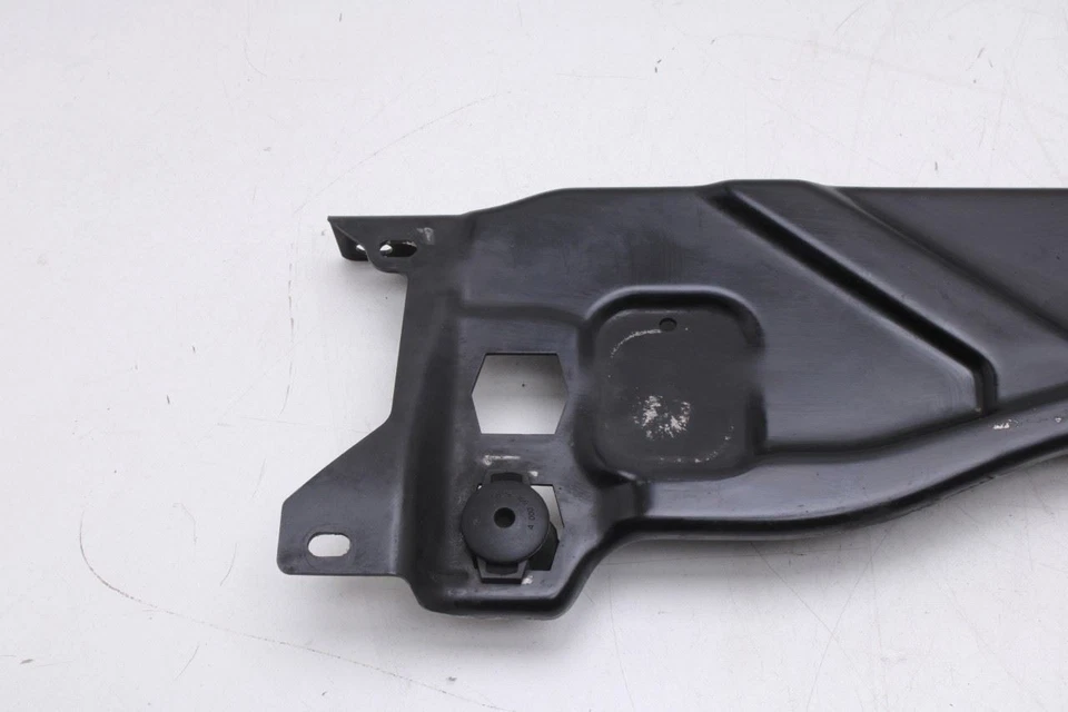 2010-2016 Mercedes-Benz E350 4Matic Front Radiator Support Tie Bar 212-620-11-00 - Image 3 of 4