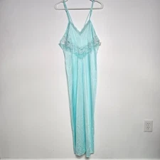 Vintage JC Penney Light Blue Nylon Sleep Nightgown Size Large