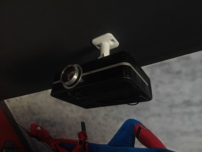 Optoma UHD51 4K Beamer Heimkinoraum Edition mit Farbfilter und Einstellungen