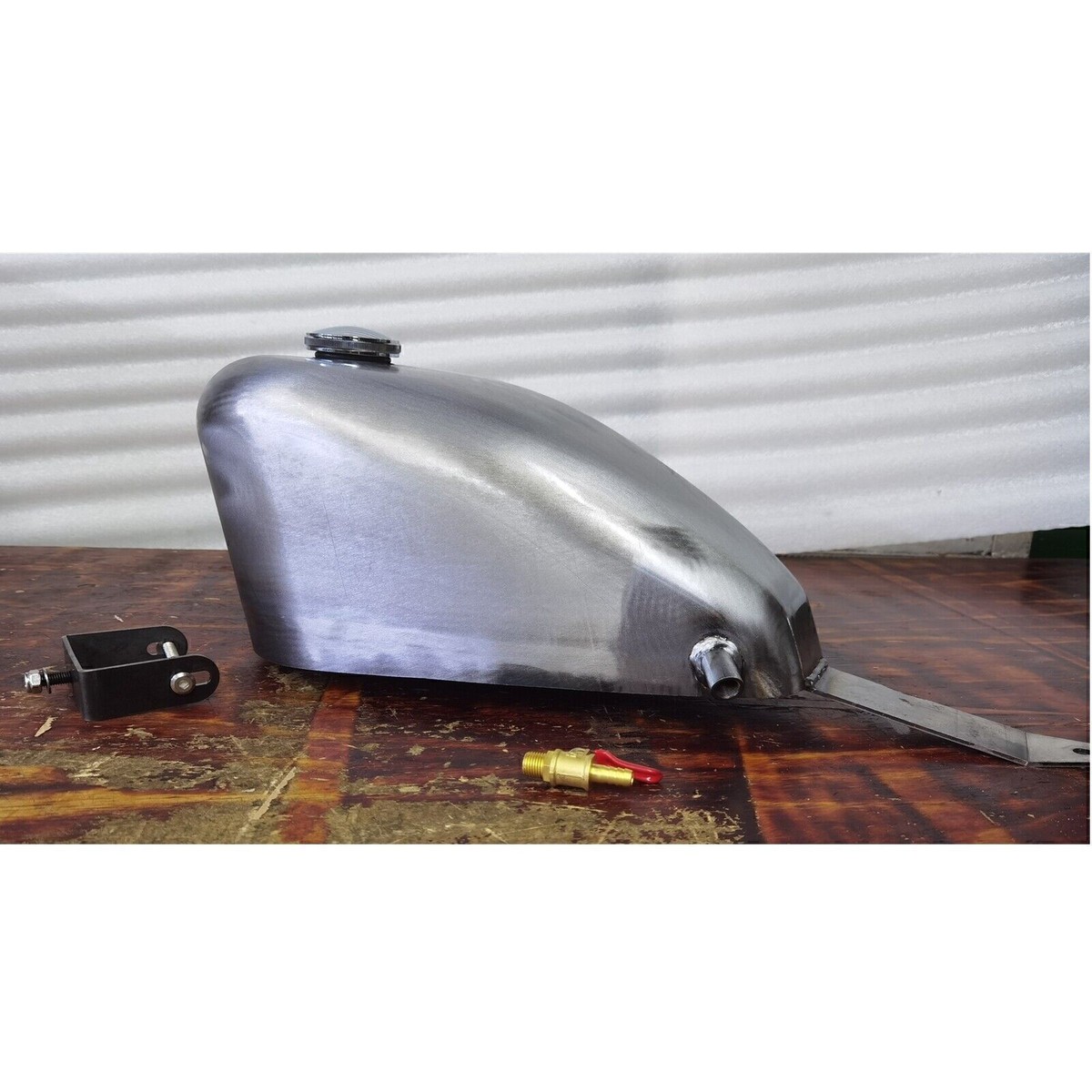 9L Silvery Handmade Motorcycle Petrol Gas Fuel Tank For Honda