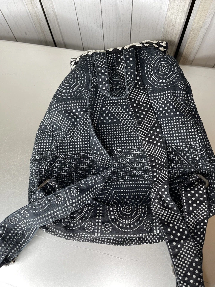 Mochila Cartera Mossimo con Cuentas Negro Blanco Cincha Lunares Foto 3 de 4