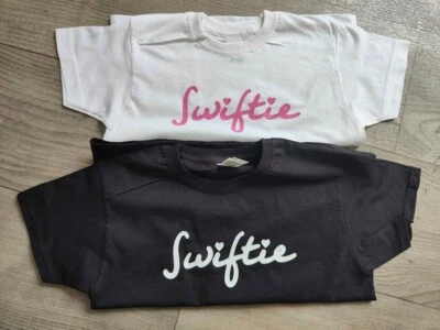 FRUIT OF THE LOOM Swiftie - T-Shirt Top Tee - Taylor TPD Swift Eras Tour Music Kids