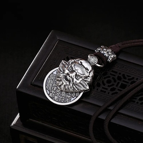 Zhong Kui Subdues The Devil Pendant, Handicraft Pendant, Amulet Pendant - Picture 2 of 8