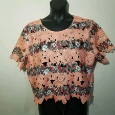 Katia Top Size XXL Peach Floral Open Lace 