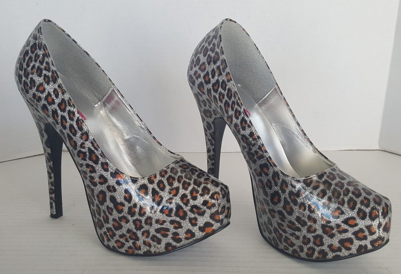 BORDELLO PLATFORM HEELS Sz 10 6" *HOT* TEEZER 37 Pearlescent Cheetah