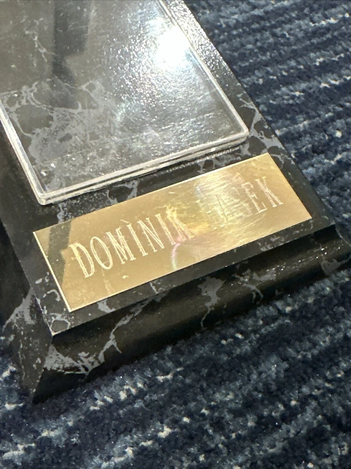 Dominik Hasek Hockey Card Plaque NHL Sabres Red Wings Blackhawks Goalie GOAT - Image 2 of 4