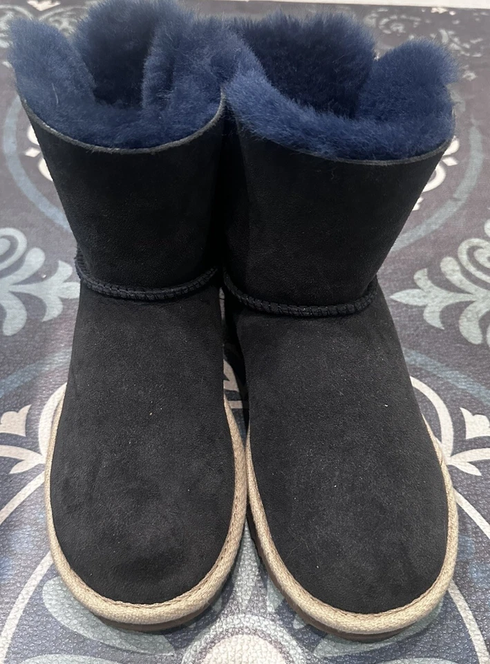 Mini botas UGG Classic Bow 100% autênticas / femininas tamanho 5/azul - Imagem 2 de 4