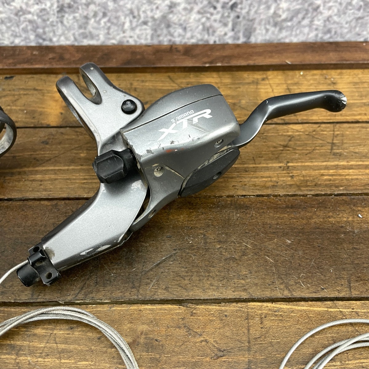 Vintage Shimano XTR ST-M960 Shifter Set 9s Shift Lever Brake 9