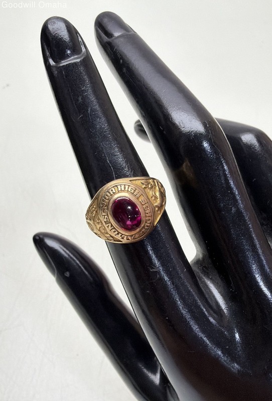Vintage 1950's/1960's LGB 10Kt Yellow Gold & Ruby Gemstone Class Ring