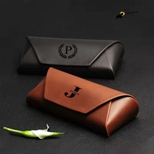 Personalisierte Brillen-Etui aus veganem Lede...