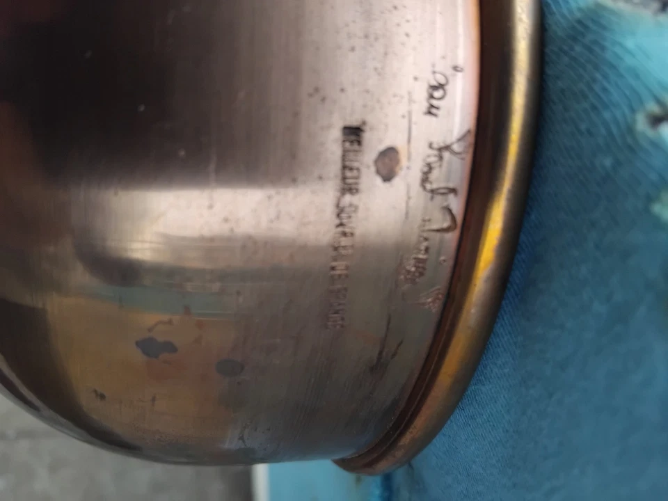 Ancienne GROSSE LOUCHE A FROMAGE BLANC en CUIVRE épais et signé - Photo 3/4