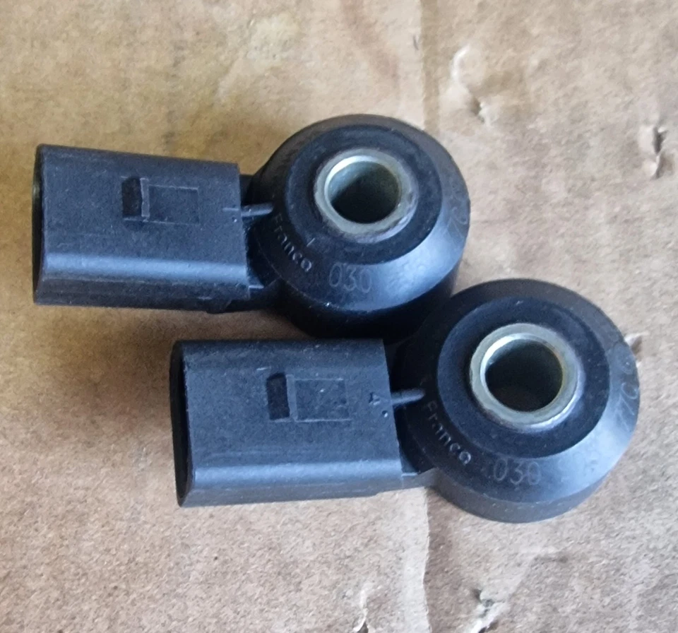 AUDI A3 S3 8L ONE PAIR OF KNOCK SENSORS  030905377C - Image 2 of 4