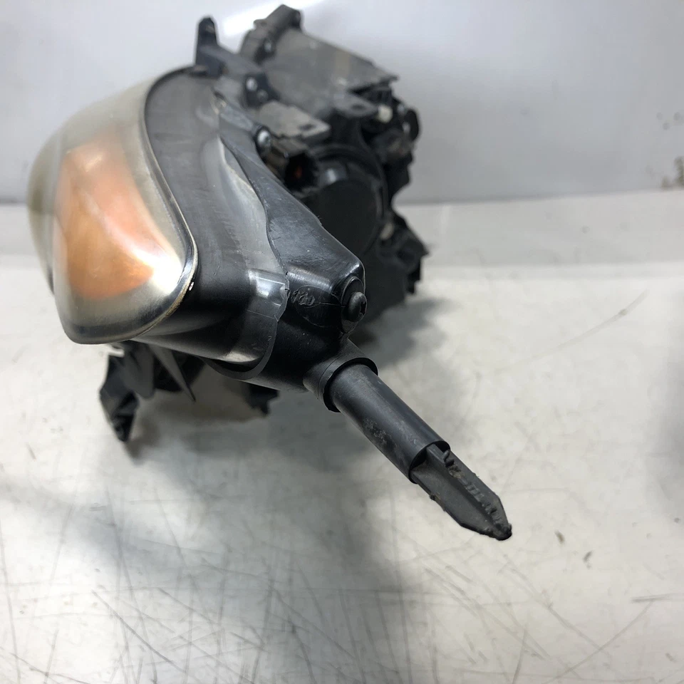 Infiniti FX35 FX37 QX70 2009-2017 luz oculta de xenón faros de pasajero OEM Foto 2 de 4