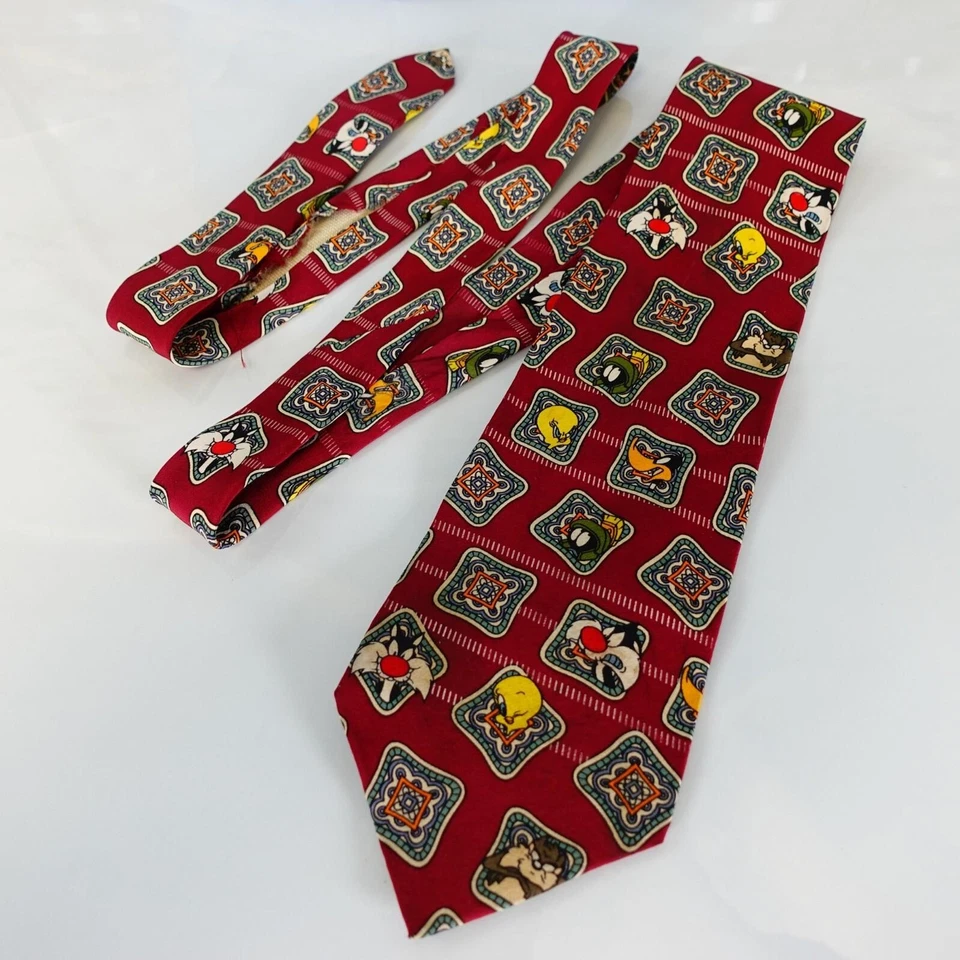 Vintage WARNER BROS Neck Tie Men Red Foulard Looney Tunes Taz Tweety Cartoon 90s - Image 4 of 4