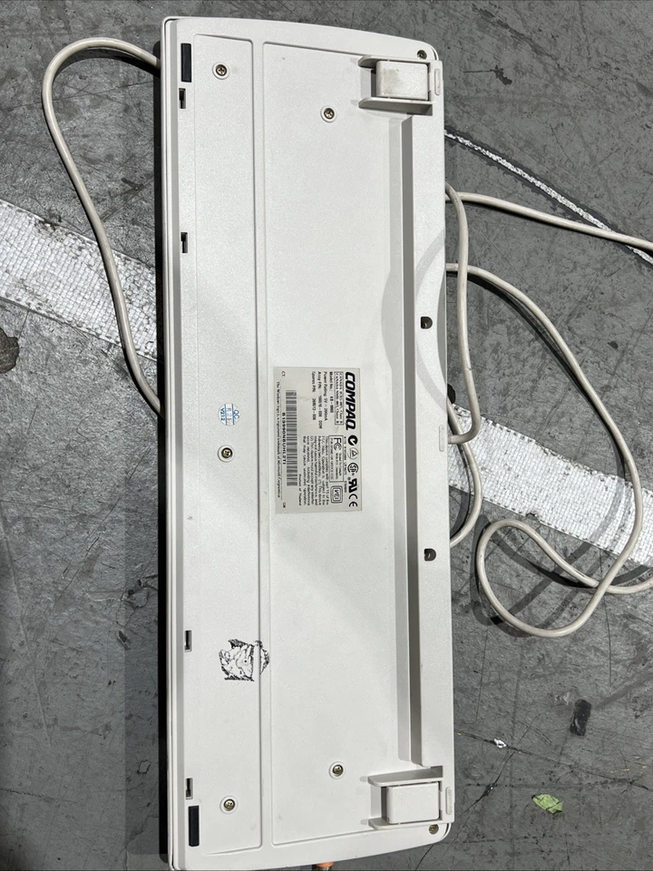 Vintage Compaq RT235BTW Computer NMB PS/2 Keyboard | UNTESTED - Image 3 of 3