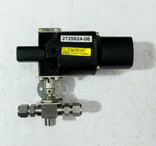 SWAGELOK SS-83XKS8 3 WAY VALVE, WITH PNEUMATIC SPRING RETURN ACTUATOR MS-153-SR