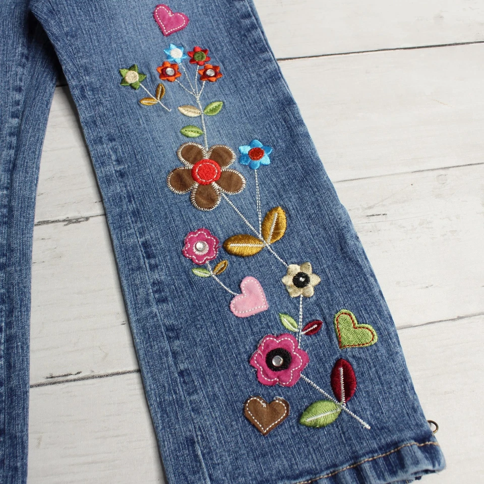 Jeans Bongo Denim Azul Vintage Niña Talla 2T Bordados Floral Acampanado Foto 4 de 4