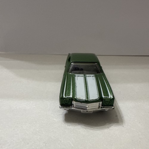 2011 Hot Wheels #106 '70 MONTE CARLO Green w/Chrome MC5 Spokes Loose - Picture 2 of 7