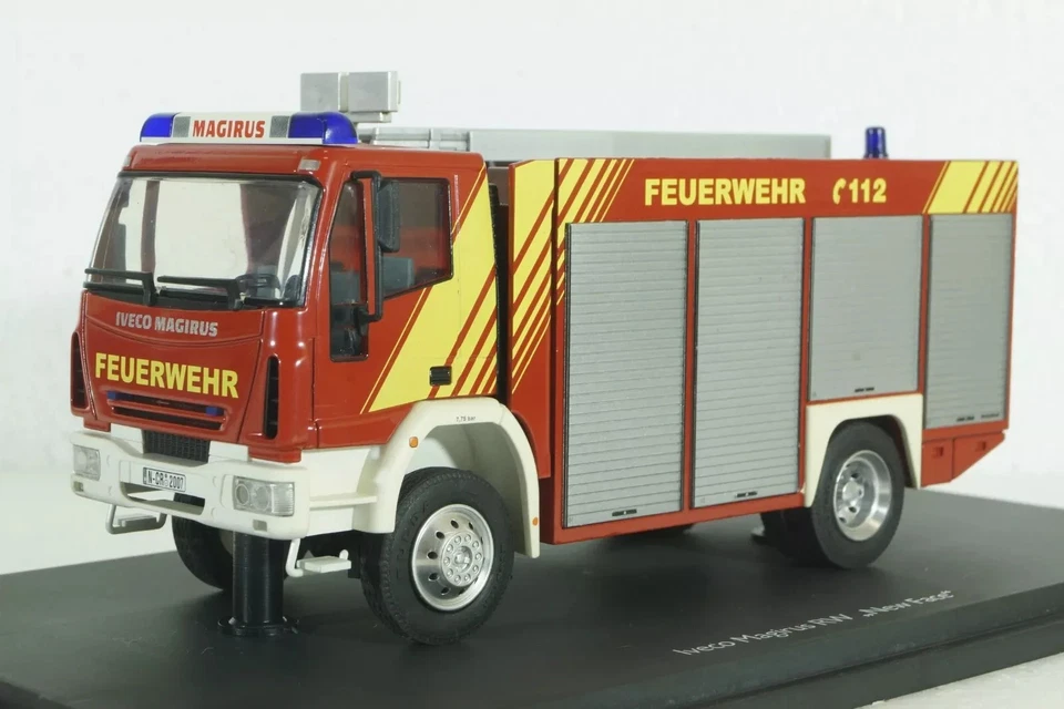 SCHUCO 1:43 CAMION VIGILI DEL FUOCO IVECO MAGIRUS RW "NEW FACE" FIRE TRUCK 07134 - Immagine 2 di 2