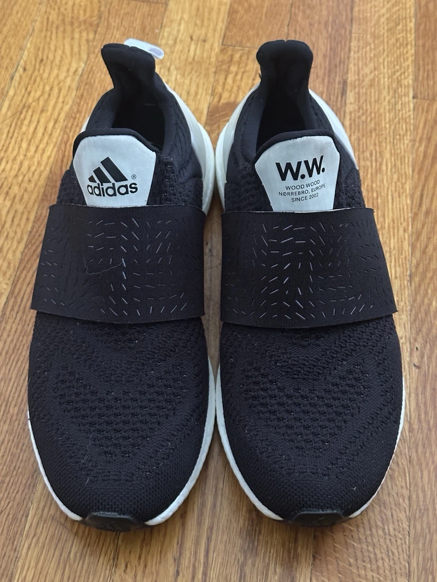 adidas gazelle silver green womens Adidas Ultraboost Laceless Running Shoes main image 0