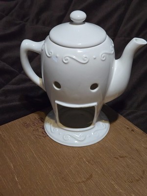 Partylite Teapot Candle Warmer Wax Melts Sidewalk Café Ceramic Aroma Scent White