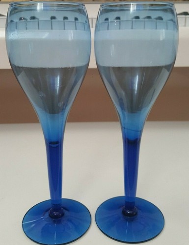 2 TEARDROP CHAMPAGNE WINE GOBLETS COBALT BLUE 8.5 INCHES HOLDS 8 OZS - Picture 5 of 6