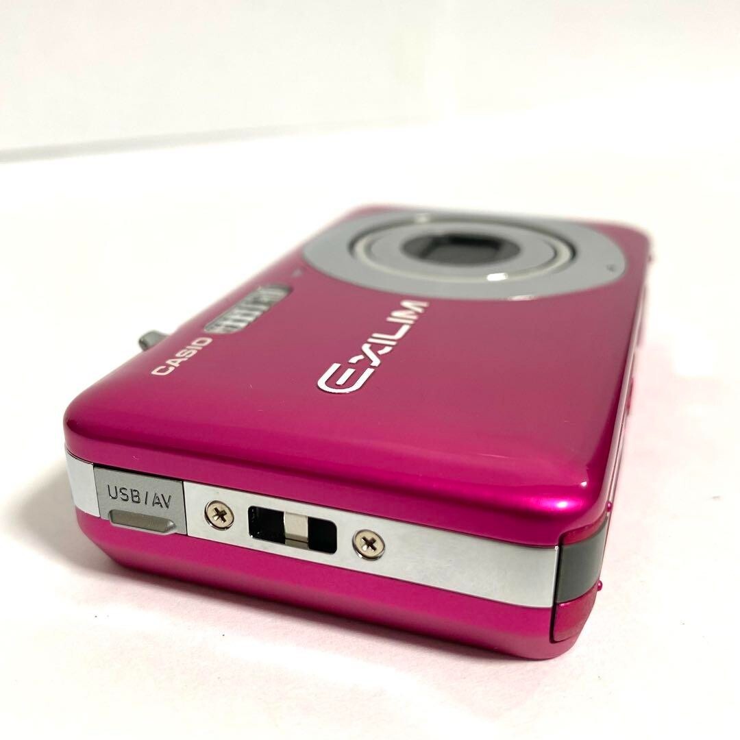 CASIO EXILIM Zoom EX-Z800 Pink Digital Camera 14.1MP 4x