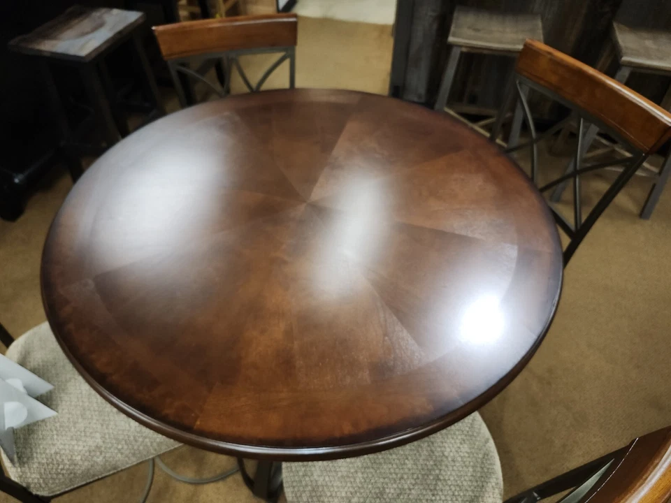 MESA PUB Y 4 TABURETES THE GAME ROOM STORE - NJ - 08742 Foto 2 de 4