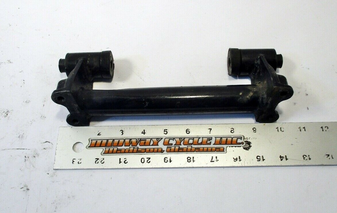 KAWASAKI VN1500 CROSS FRAME PIPE FRONT ENGINE MOUNT 31064-1083 VN